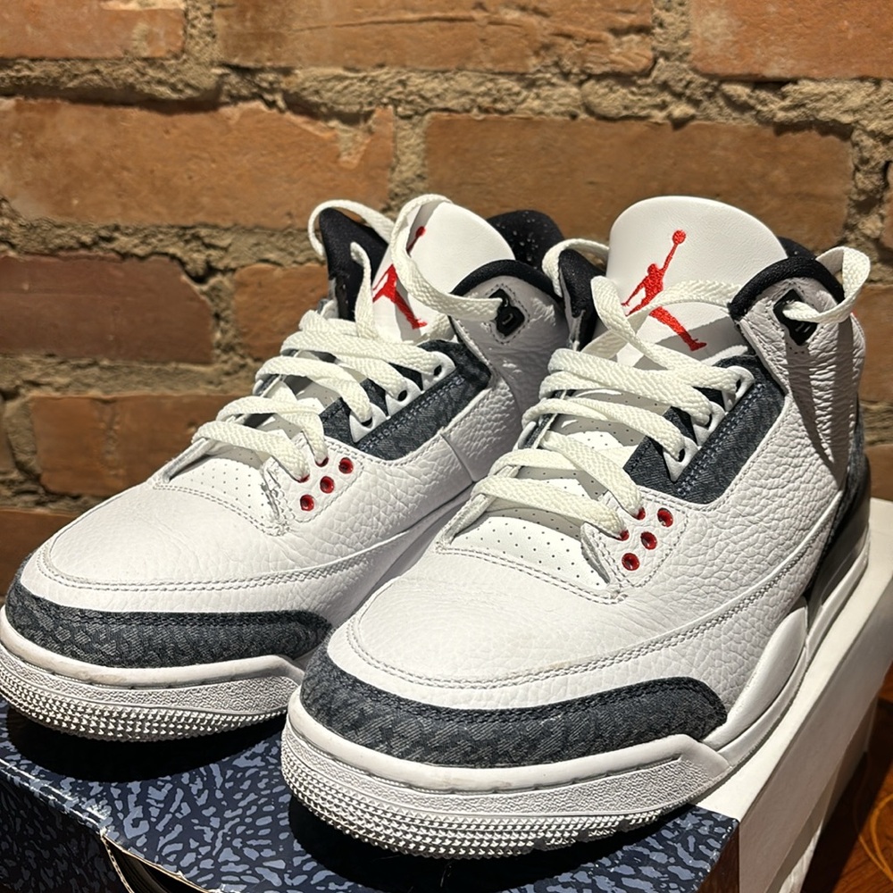 Air Jordan 3 Retro SE men’s 8.5 (fire red-black)